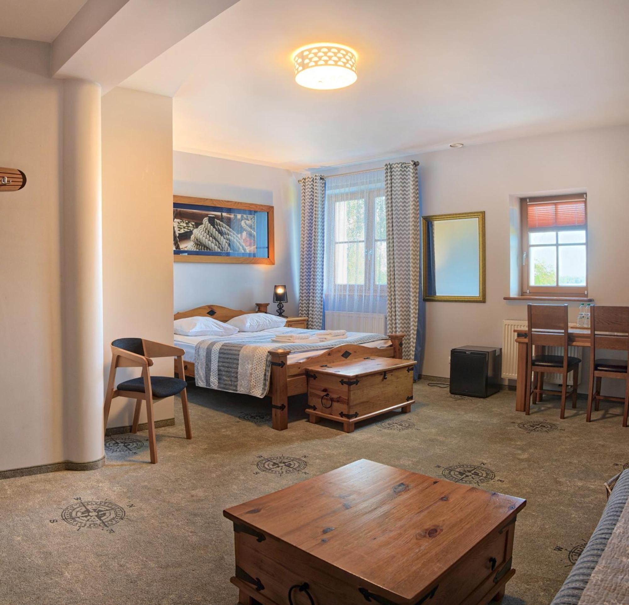 Hotel Joseph Conrad Spa & Wellness Pisz Εξωτερικό φωτογραφία
